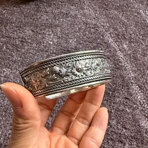 Silver Floral Engraved Bangle
